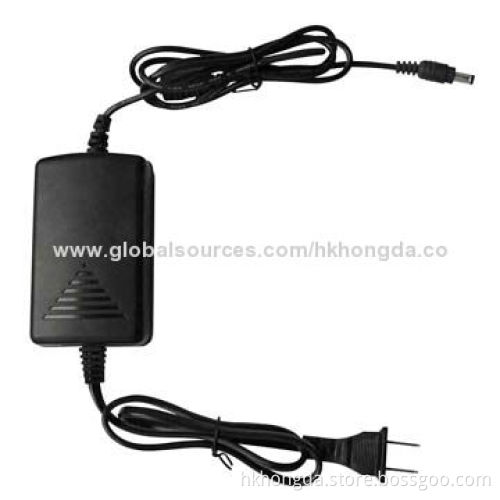 AC/DC switching power adapter, CE- and UL-approved, compliant with RoHS directive